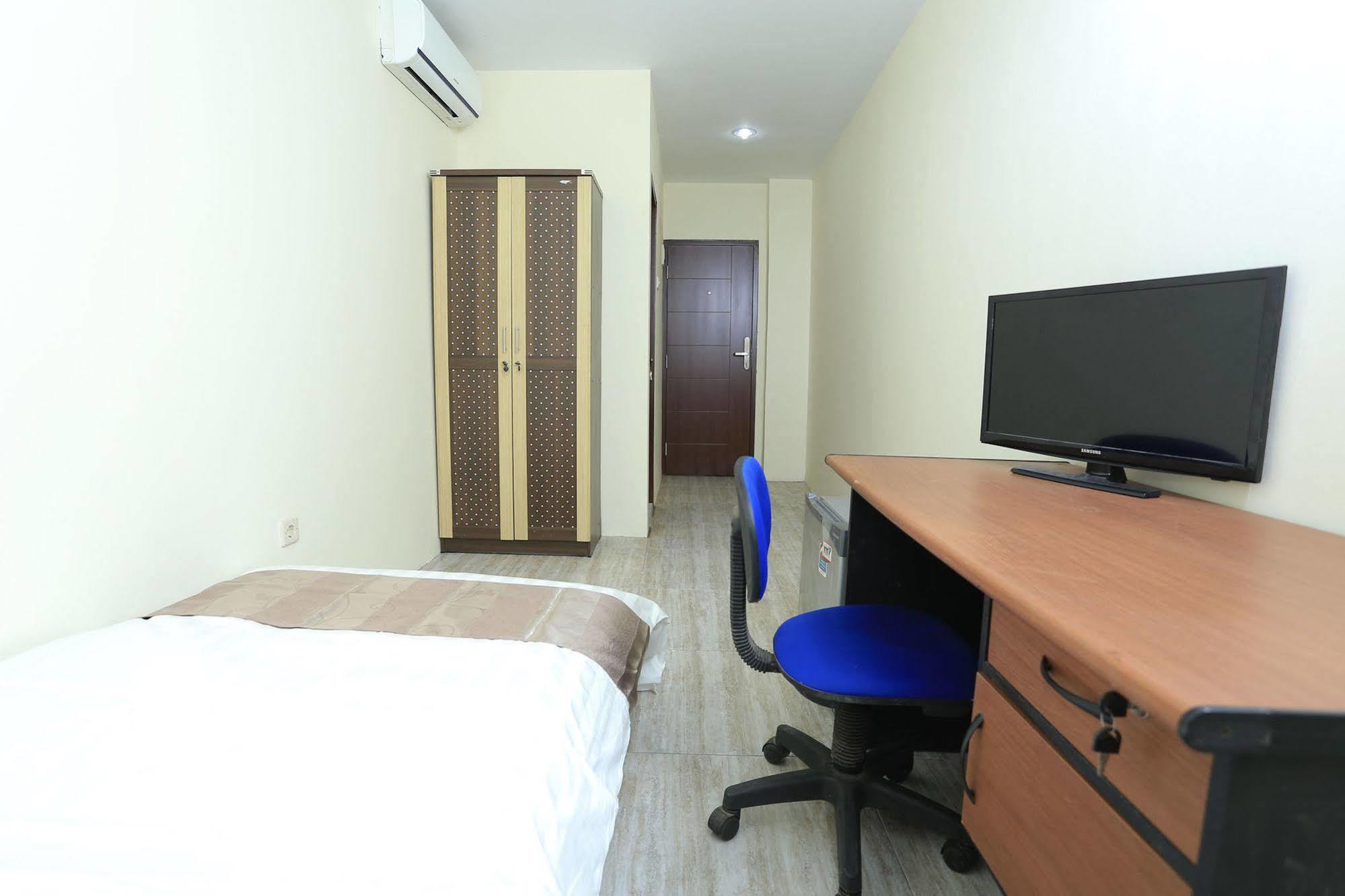 Ds Colive Siliwangi Semarang Exterior foto